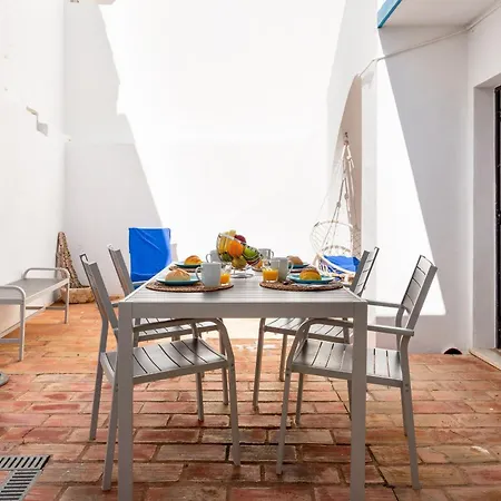 #197 Casa Gili V2 By Holidays Сasa de vacaciones Albufeira
